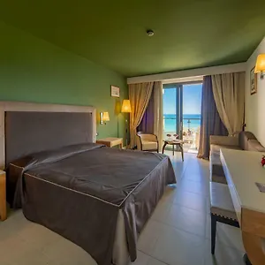https://cefalu-sea-palace.sicilyhotelsitaly.net