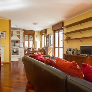 Appartamento Casa Luminosa Con 2 Ed Terrazza Unica, Bergamo